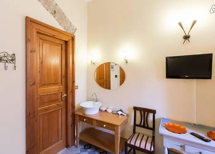 Maison De Marta בית הארחה 4*