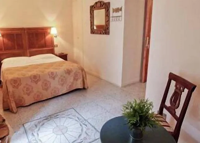 Maison De Marta