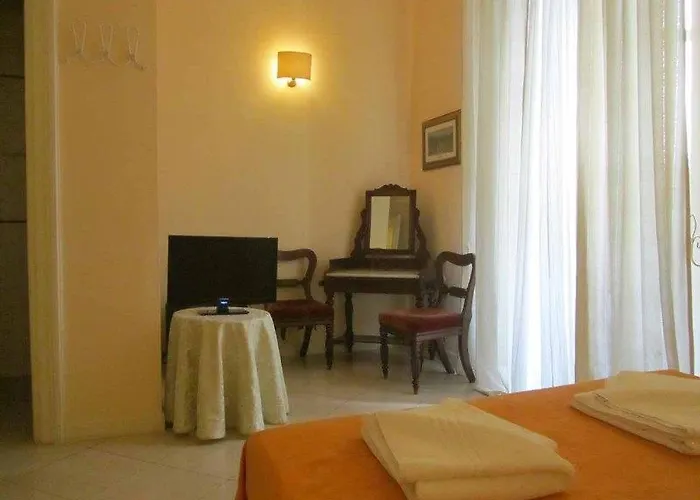 Maison De Marta